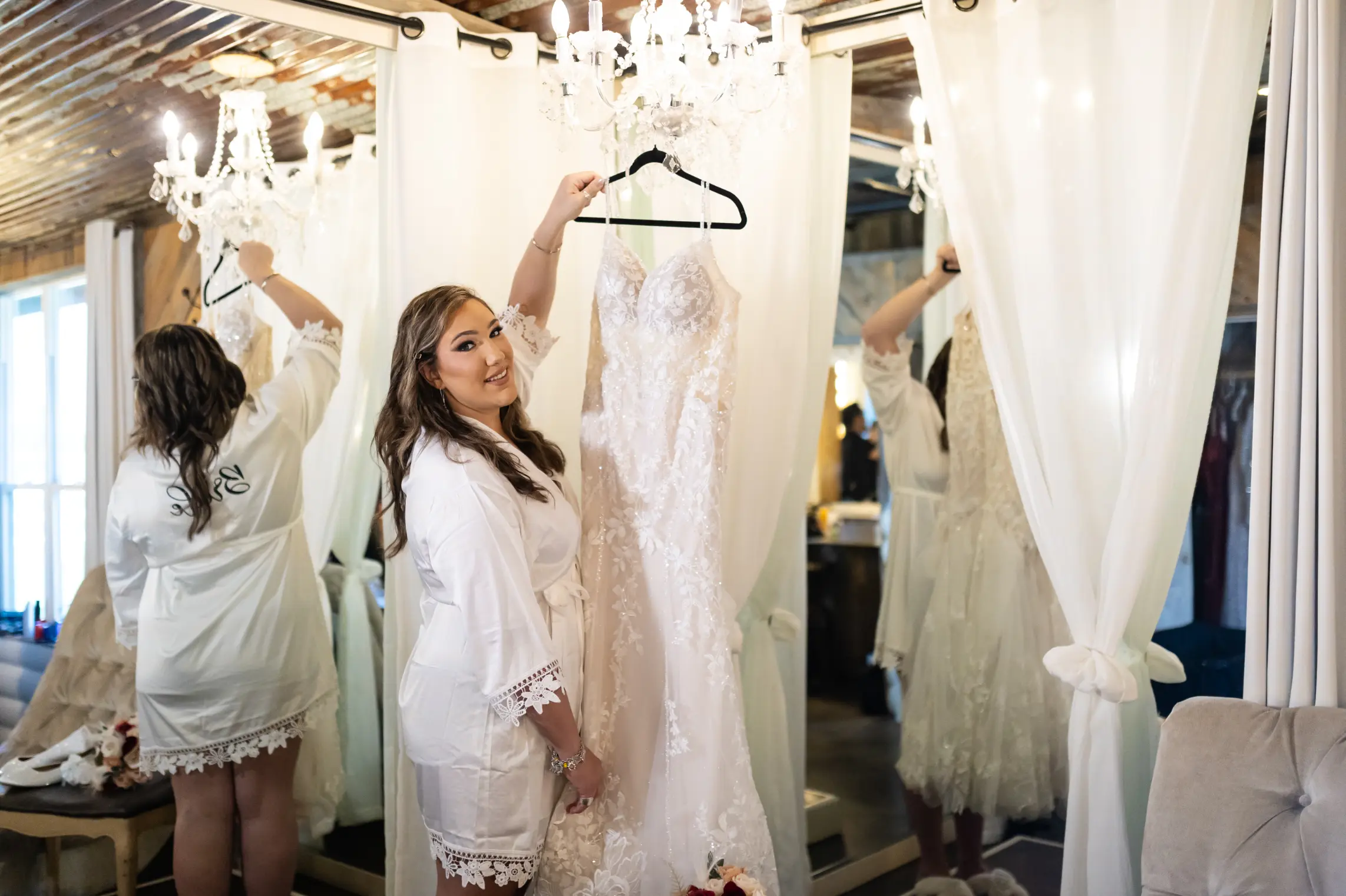 Julie Bridal Suite v Julie Bridal Suite v